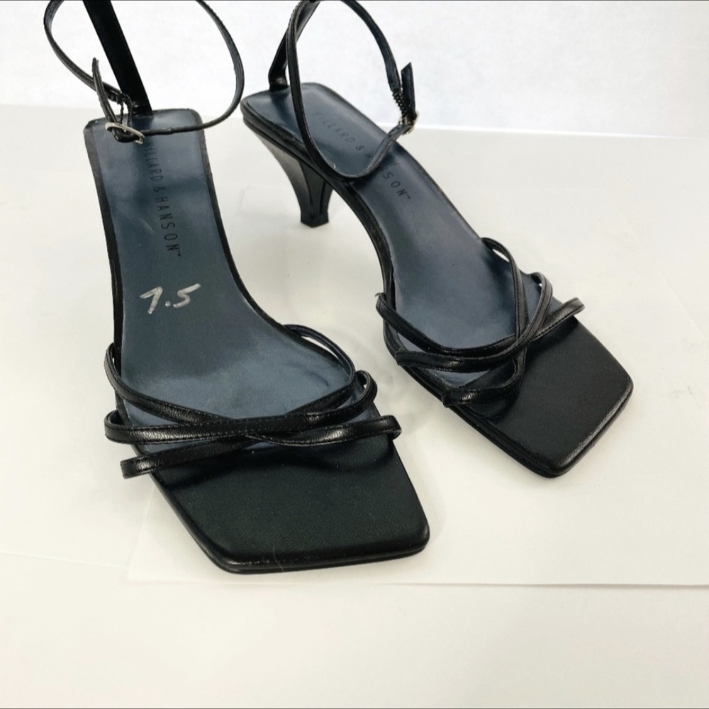 Hillard & Hanson Strappy Heels